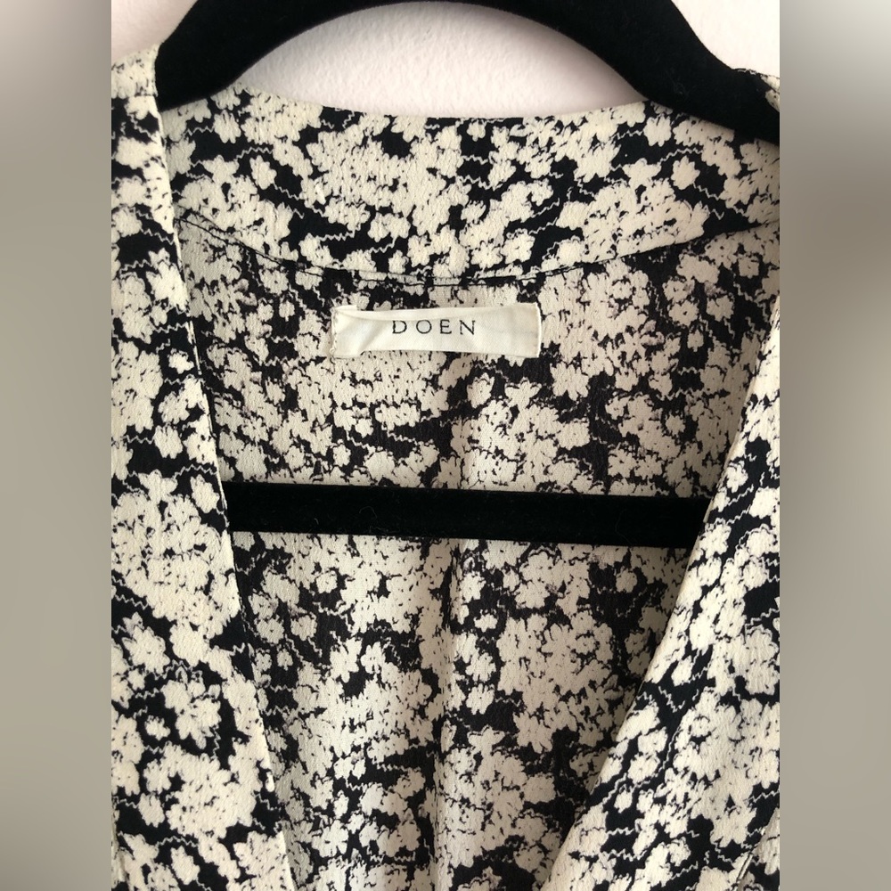 Doen Augusta Dress in Faded Queen Anne's Floral (minor spots) - Picture 9 of 16